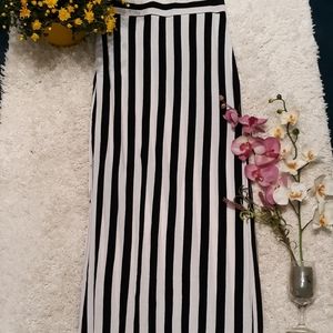 strips skirt size large